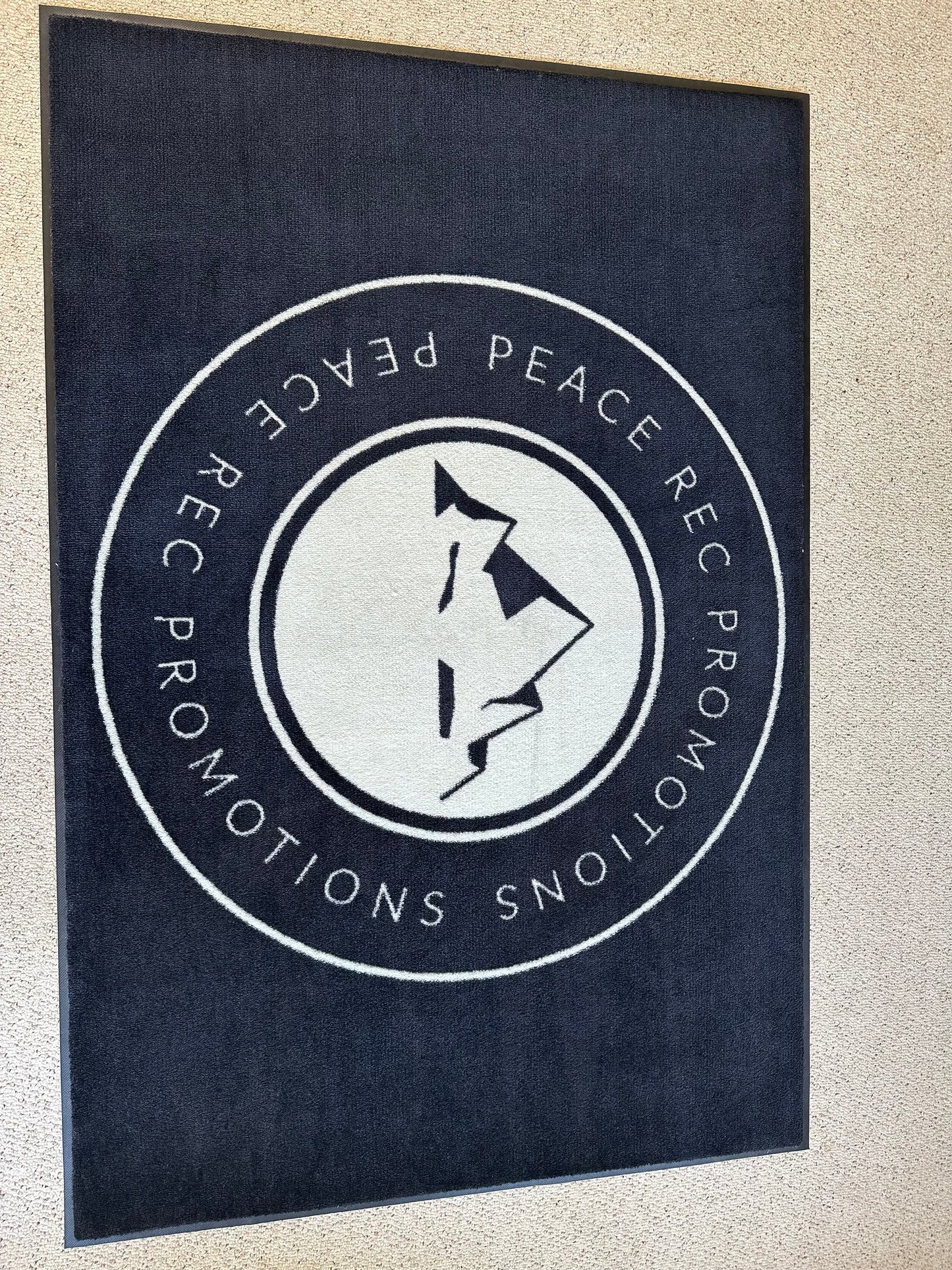 Peace Rec 4x6 Entrance Rug